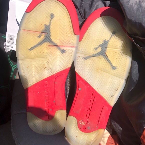 Jordan Retro 5 “Satin Red” - Picture 4 of 4
